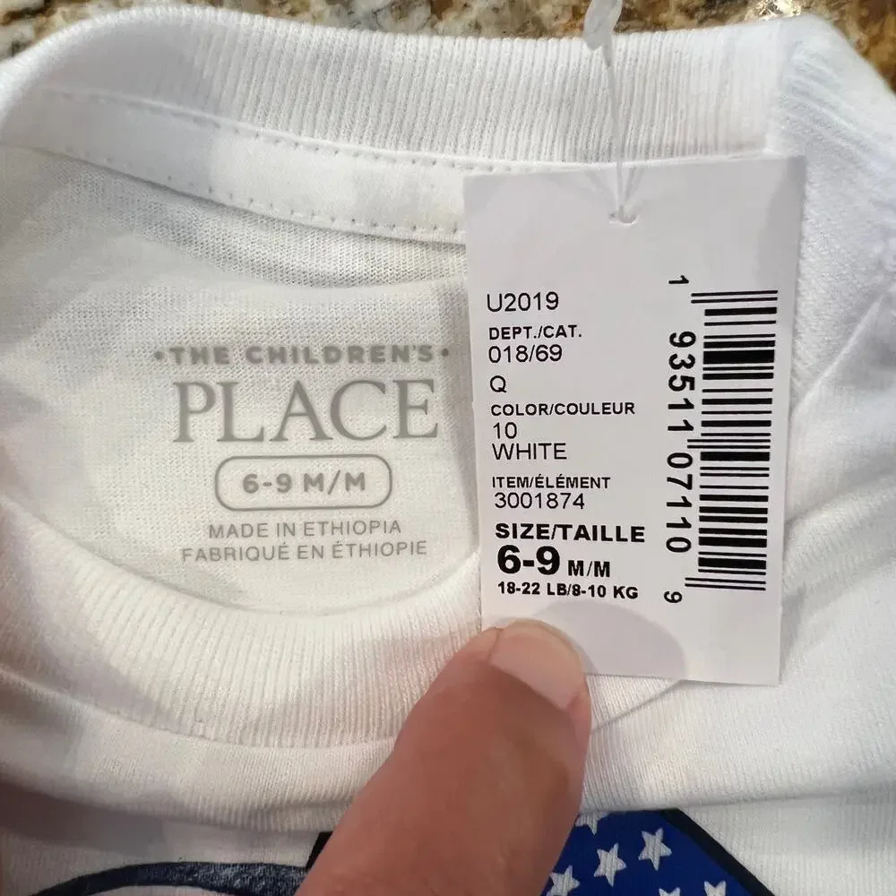 NWT Children's Place White W/4th of July Dinosaur/Flag Graphic Tee - SIZE 6-9M